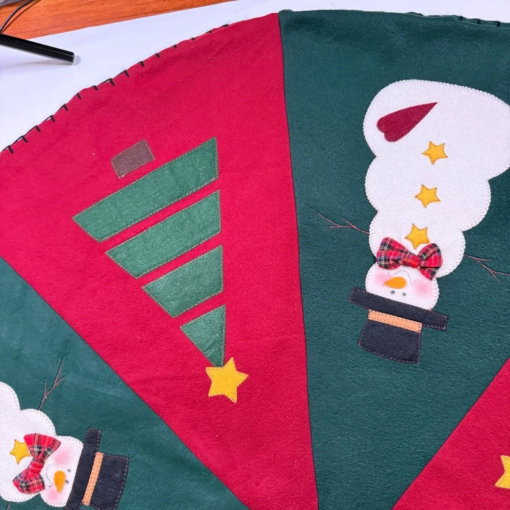 Felt Christmas Tree Skirt Red Green Snowman Tree Appliqué 44